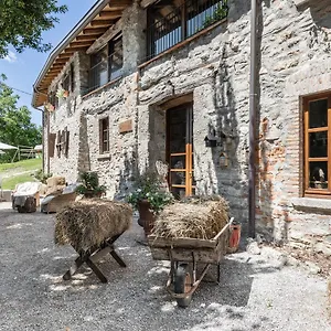 Cascina Mirandola Farmház